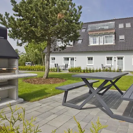 Haus Inselwind 19 Meerwellen Mit Gratis Nutzung Vom Ahoi Erlebnisbad Und Sauna In Sellin * Groß Zicker