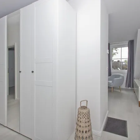 Haus Inselwind 19 Meerwellen Mit Gratis Nutzung Vom Ahoi Erlebnisbad Und Sauna In Sellin Apartmán