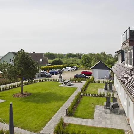 Apartment Gratis Nutzung Vom Ahoi Erlebnisbad Und Sauna In Sellin - Haus Inselwind Meerwellen